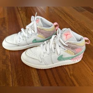Nike Air Jordan 1 mid girls size 3